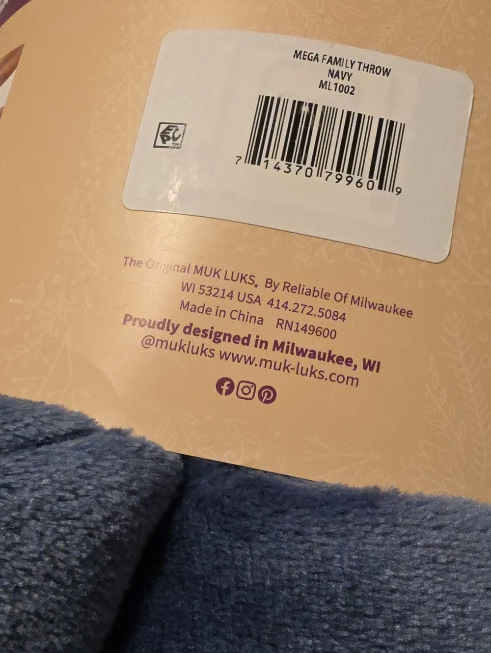 NWT Muk Luks Mega Family Throw Blanket